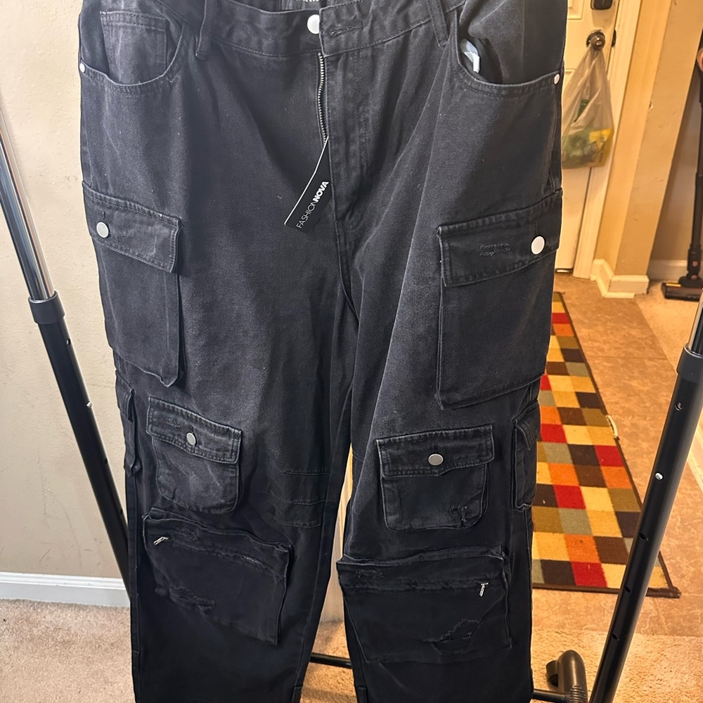 Fashion Nova Dark Cargo Pants for Women
